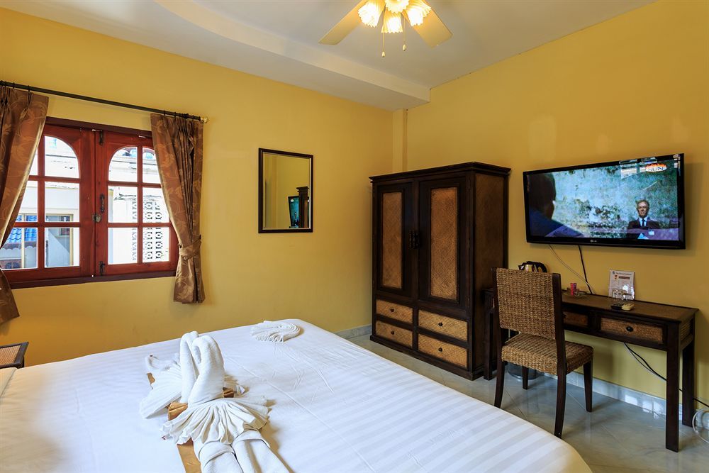 Eriksson Guesthouse Patong Dış mekan fotoğraf