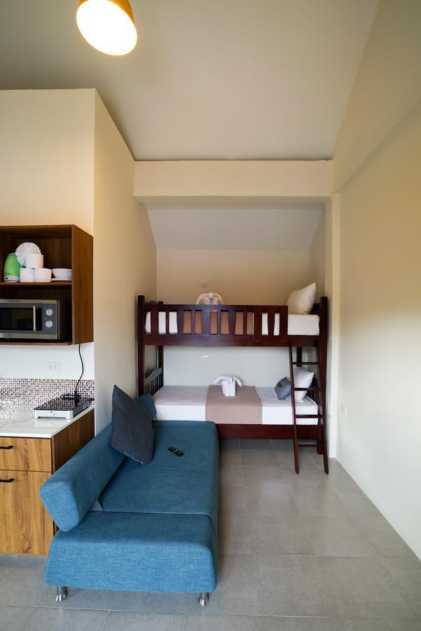 Eriksson Guesthouse Patong Oda fotoğraf