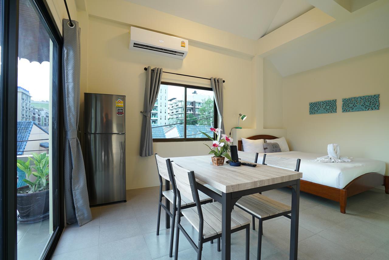 Eriksson Guesthouse Patong Oda fotoğraf