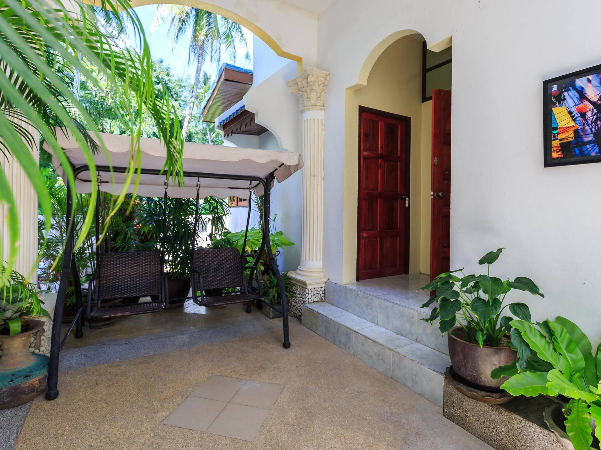Eriksson Guesthouse Patong Dış mekan fotoğraf