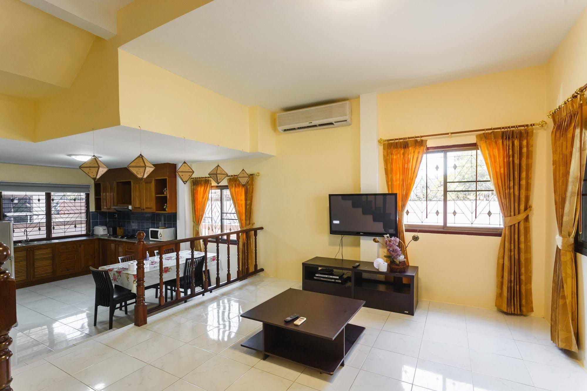 Eriksson Guesthouse Patong Dış mekan fotoğraf