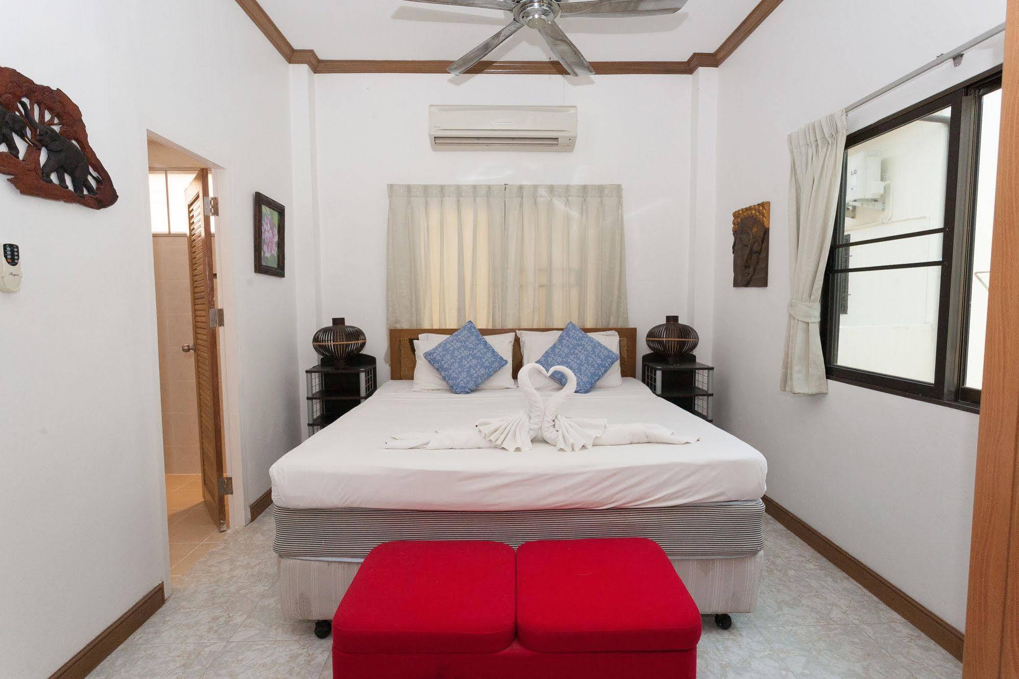 Eriksson Guesthouse Patong Dış mekan fotoğraf