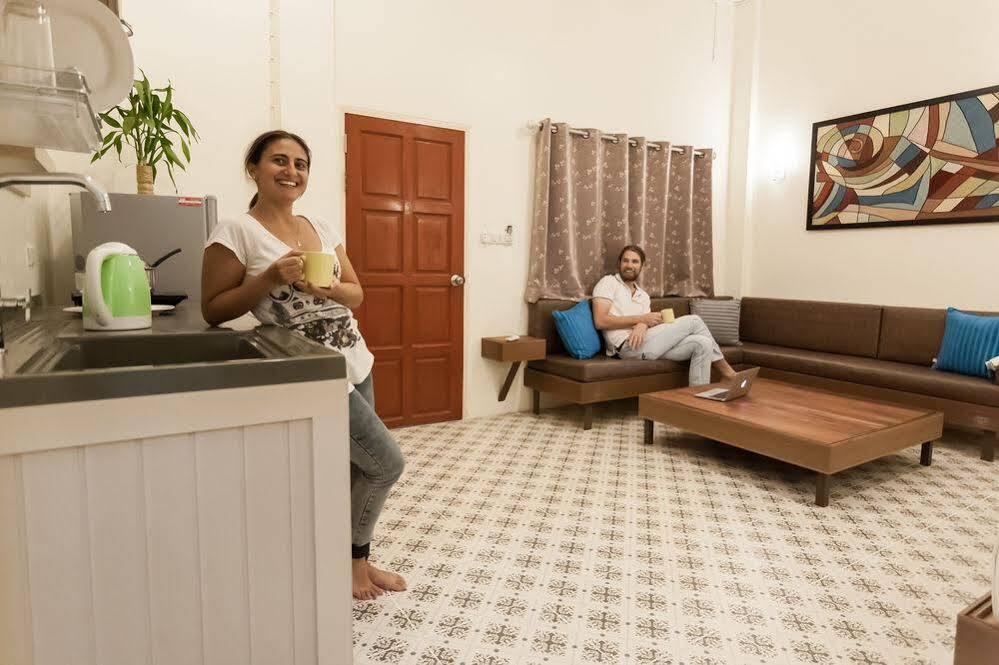 Eriksson Guesthouse Patong Dış mekan fotoğraf